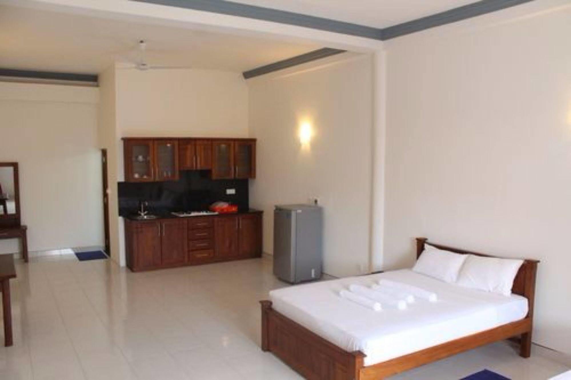 Prego Suites Ettukala Екстер'єр фото
